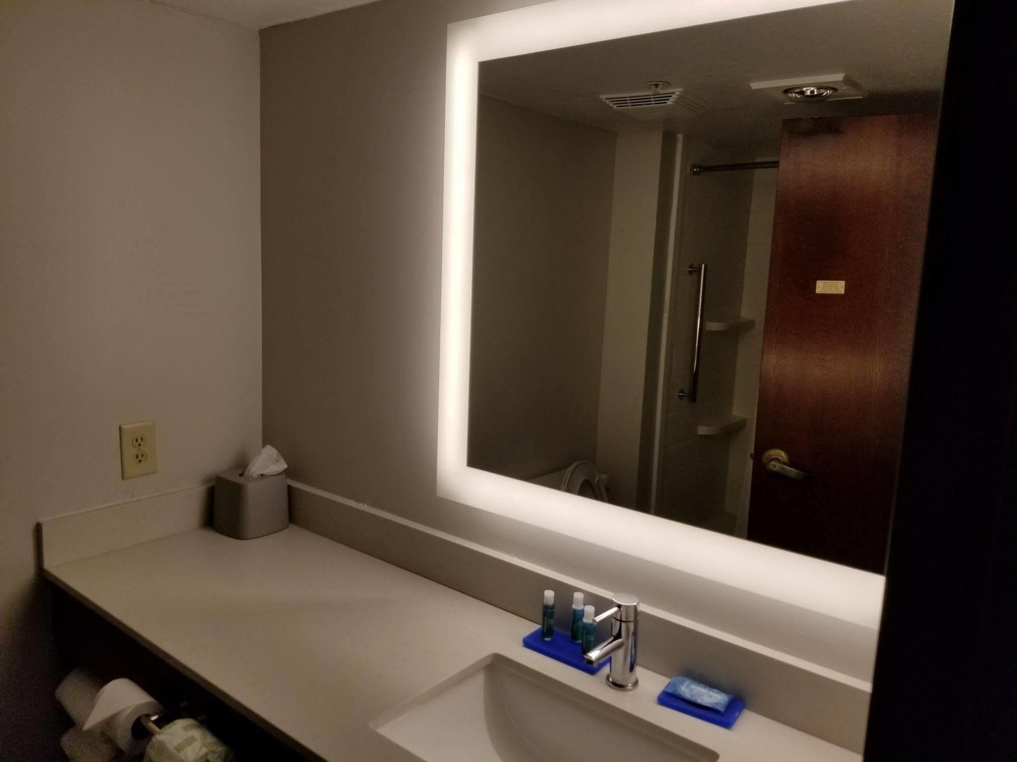 Holiday Inn Express Birch Run-Frankenmuth Area By Ihg Extérieur photo