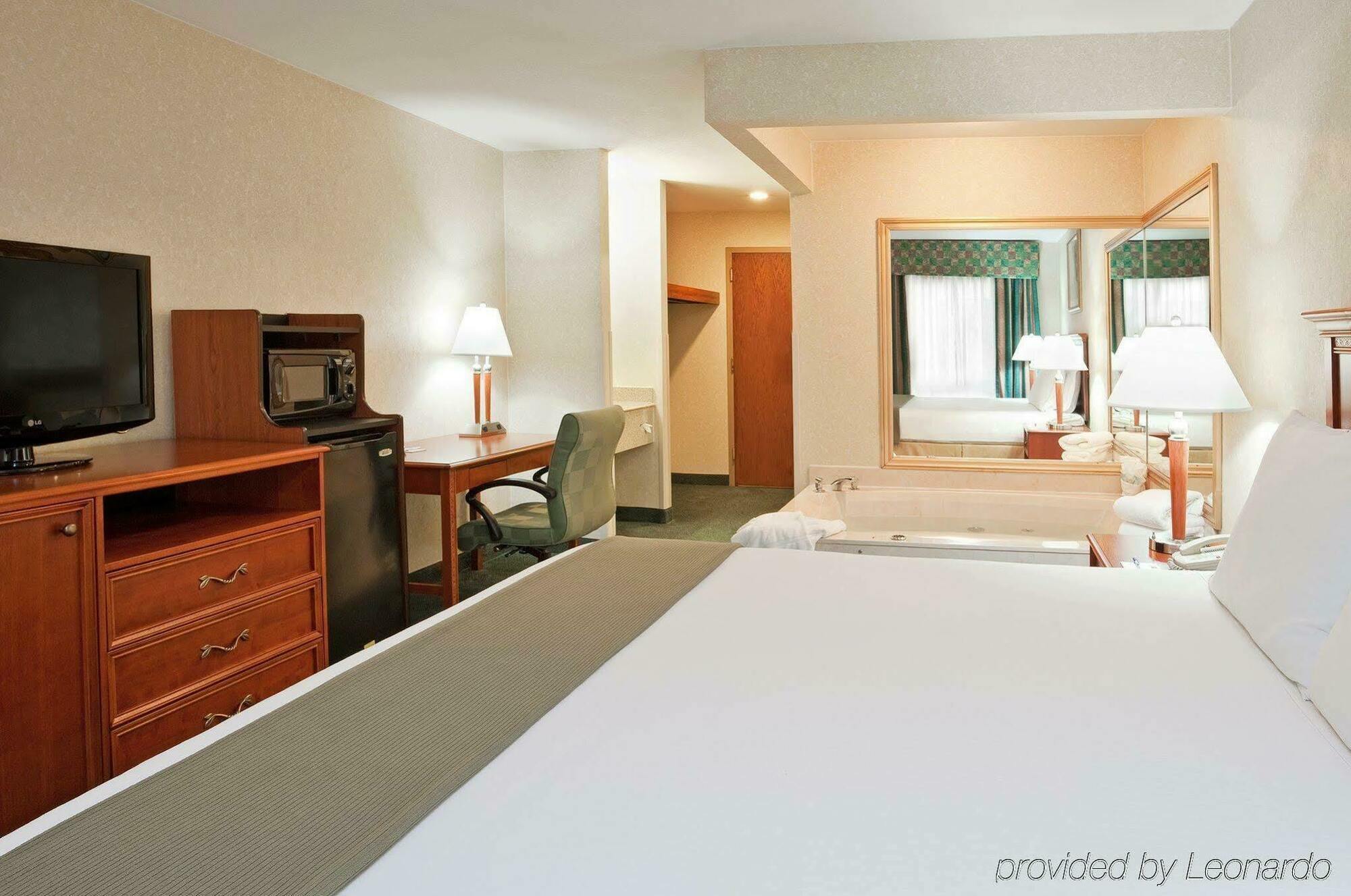 Holiday Inn Express Birch Run-Frankenmuth Area By Ihg Extérieur photo
